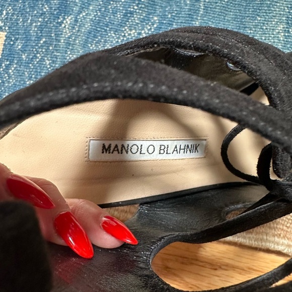 Manolo Blahnik Attal Black Suede Gladiator Lace-up Heeled Sandals - Like new - Picture 12 of 16